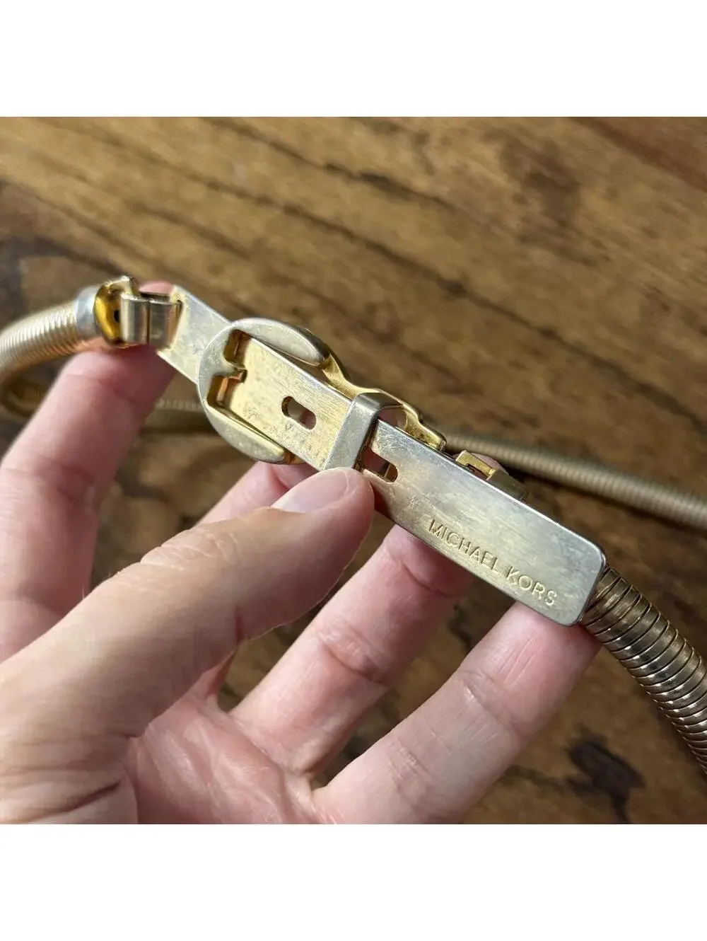 ✨ Michael Kors Gold Tone Stretch Snake Chain Waist Belt
